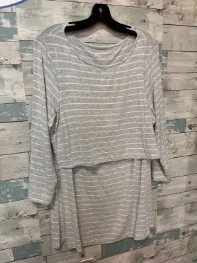 Gap Body nursing top