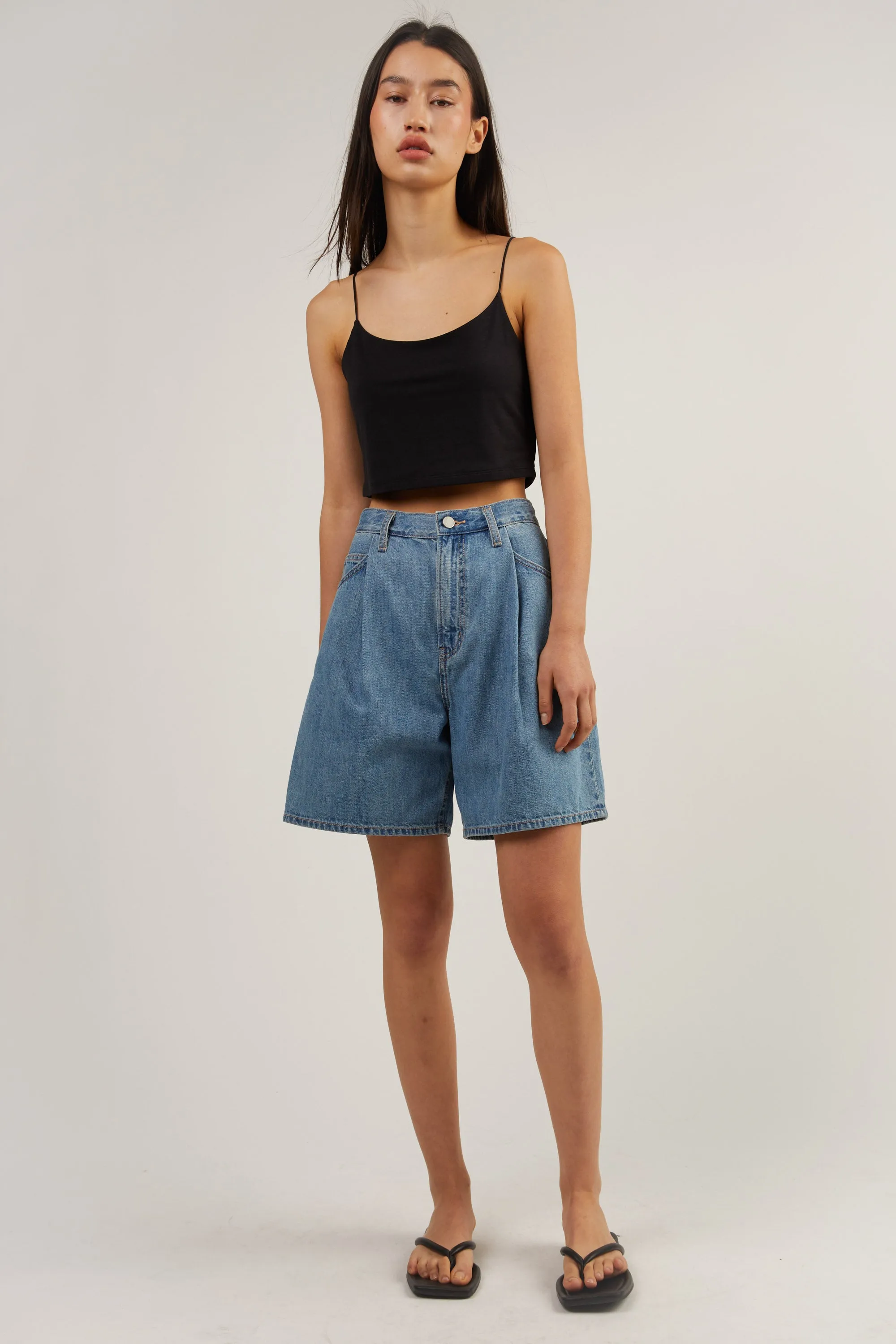 LIGHTWEIGHT JEAN SHORT